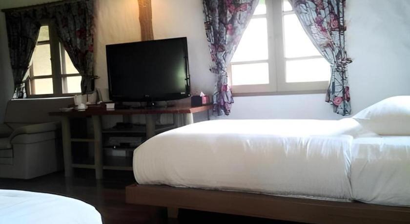 Chiangkham Luang Resort Chiang Dao Exterior foto