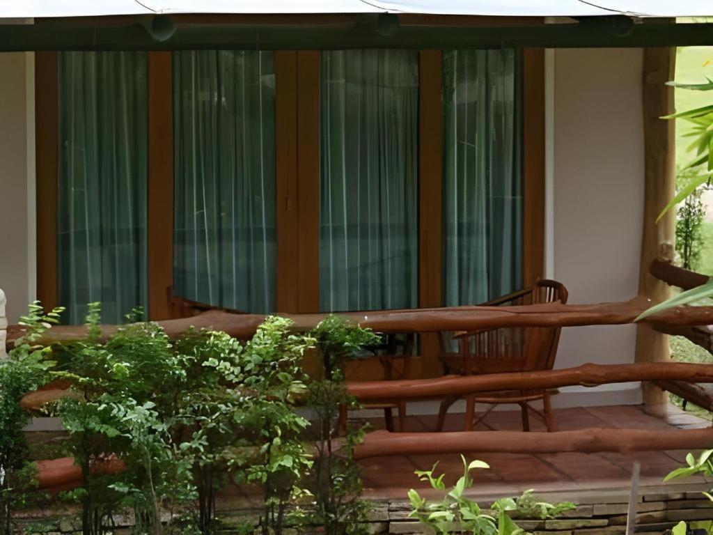 Chiangkham Luang Resort Chiang Dao Exterior foto